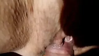 Bayan Zsi türban porno sex kölesini kırbaçlıyor