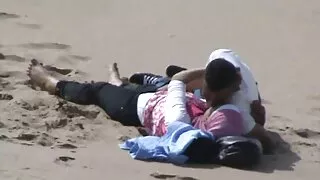 Genç bir kızdan iki xnxx turbanli porno adam !!!