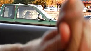 At, çift, köle çubuk ve türbanlı seks indir kırbaç